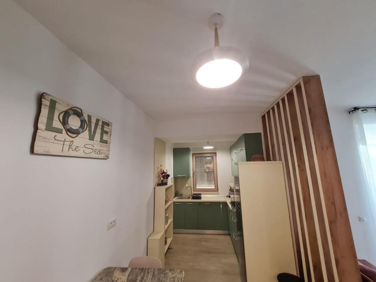 Matteo 2 Apartments Marina Surf Residence, Mamaia Nord - Navodari,1 Vedere Frontala,2 Cu Vedere Laterala La Mare Eksteriør billede